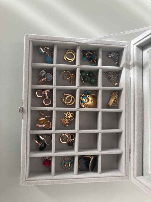 Szkatułka organizer na biżuterię PREZENT szary 24 przegródki