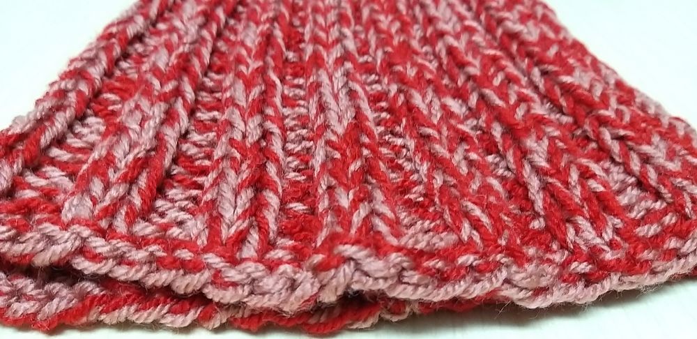 Gorro em lã de qualidade.