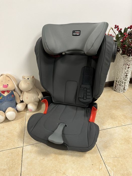 Автокрісло BRITAX ROMER KIDFIX2 XP SICT Група 2/3 (15-36кг) бустер