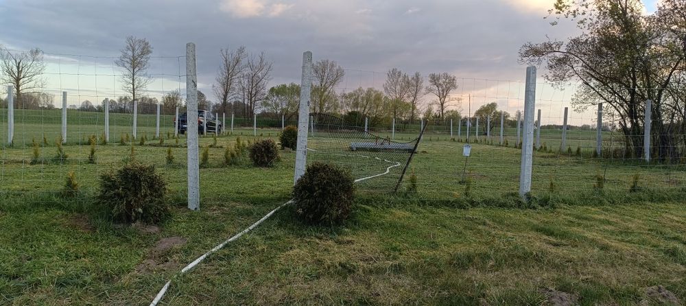 Działka rekreacyjna nad Bugiem z linią brzegową