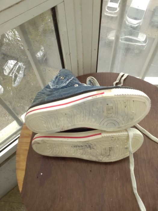 Coleção de sapatilhas de ganga