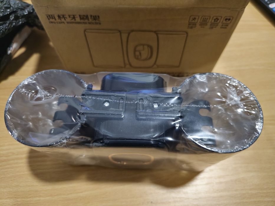 Vendo suporte de escovas e dispensador automático de pasta