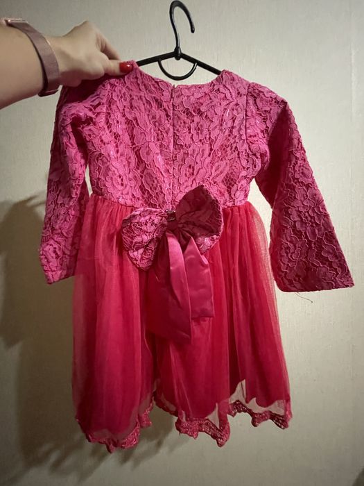 Сукня рожева святкова для дівчинки 4-5 років