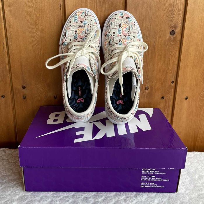 Buty sneakersy NIKE ZOOM Janoski CNVS RM PRM (white-cashmere-white)
