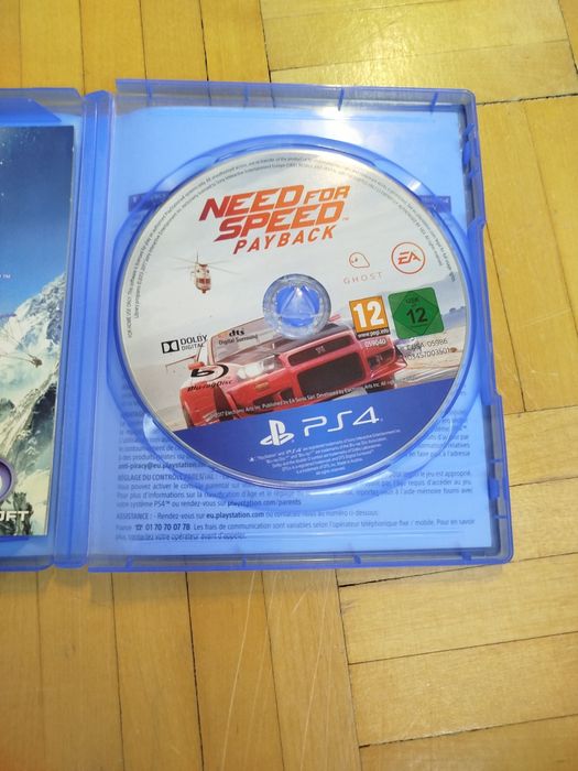 PS4 fat +6 gier + 2 pady dobre i 2 na części gratis