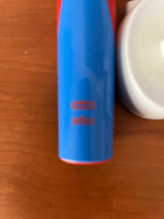 Oral-B : Escova de Dentes Elétrica