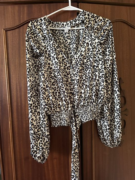 Леопардова блуза