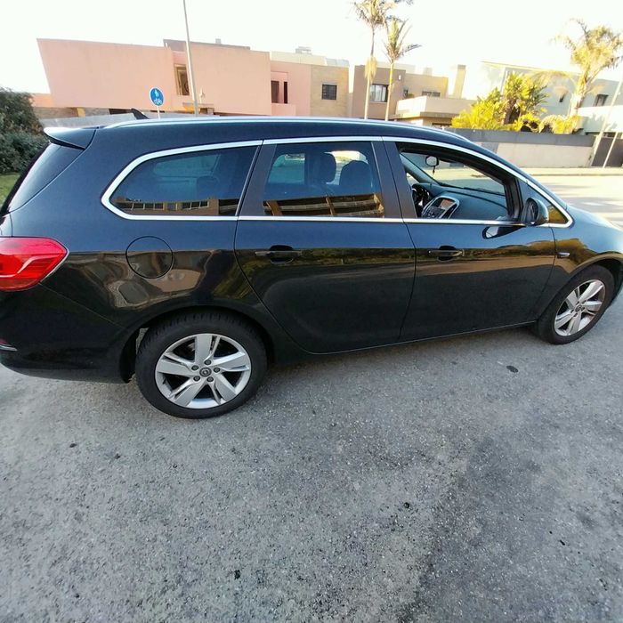Opel Astra j Sports Tourer