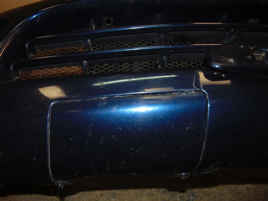 Mitsubishi space gear para-choques
