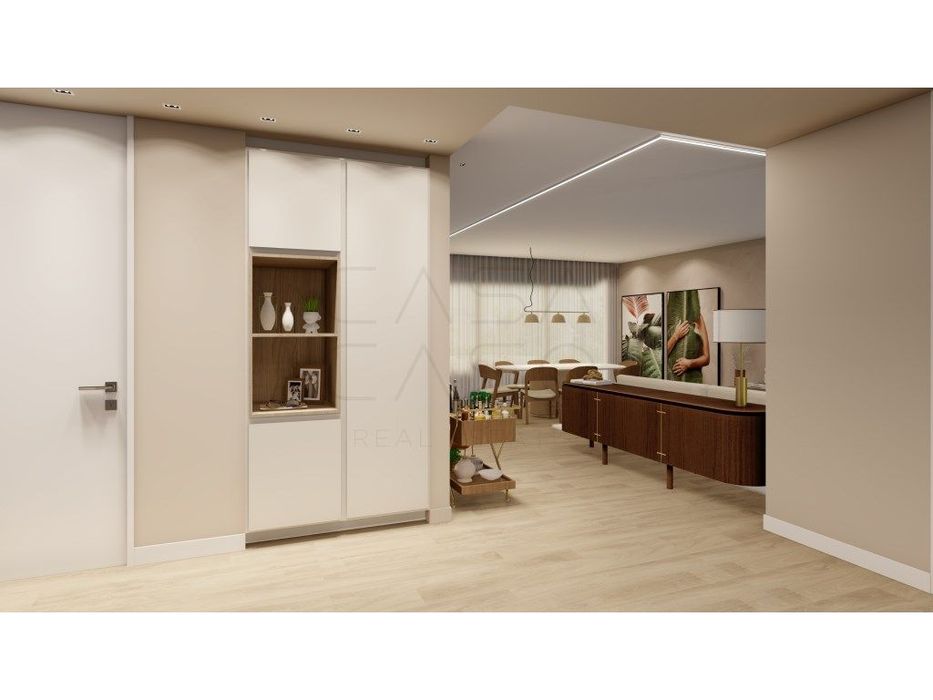 Apartamento T3 com Sotão, Suite, Varanda, Parqueamento e arrecadaçã...