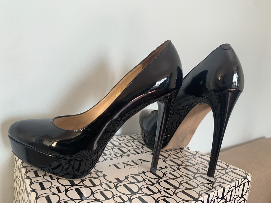 Вишукані вечірні туфлі