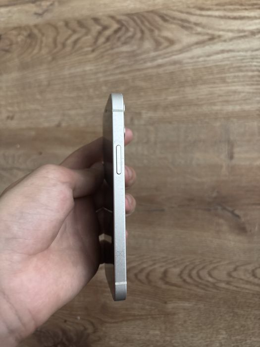 Iphone 12 mini uszkodzony