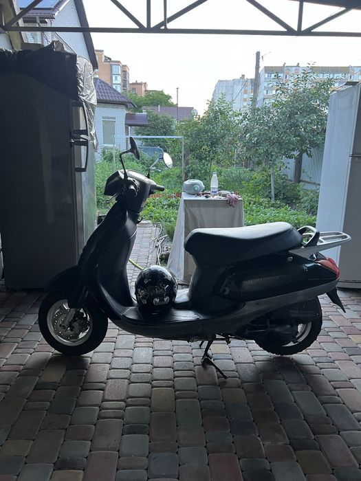 Honda lead af 48