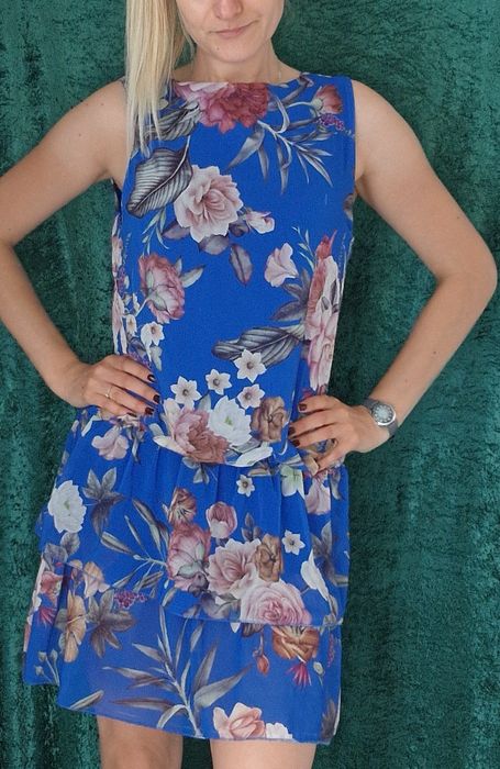 Sukienka w kwiaty S/M