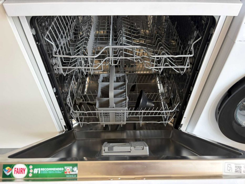 Máquina Lavar Loiça 13 conjuntos Beko DVN05320W