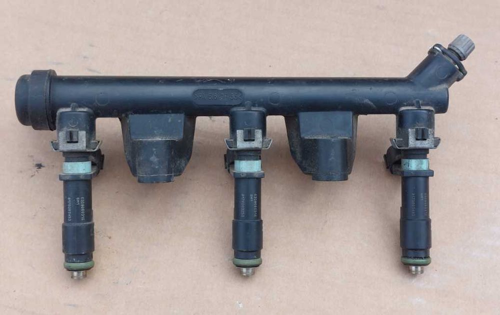 Listwa wtryskowa wtrysk 1.2 6V CHF Skoda VW Seat