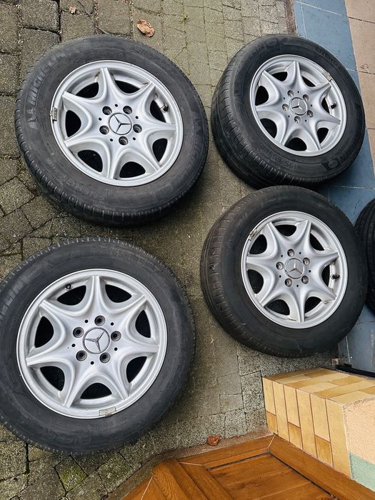 Felgi Mercedes 15” + opony 195/65 R15 – C Klasa – komplet