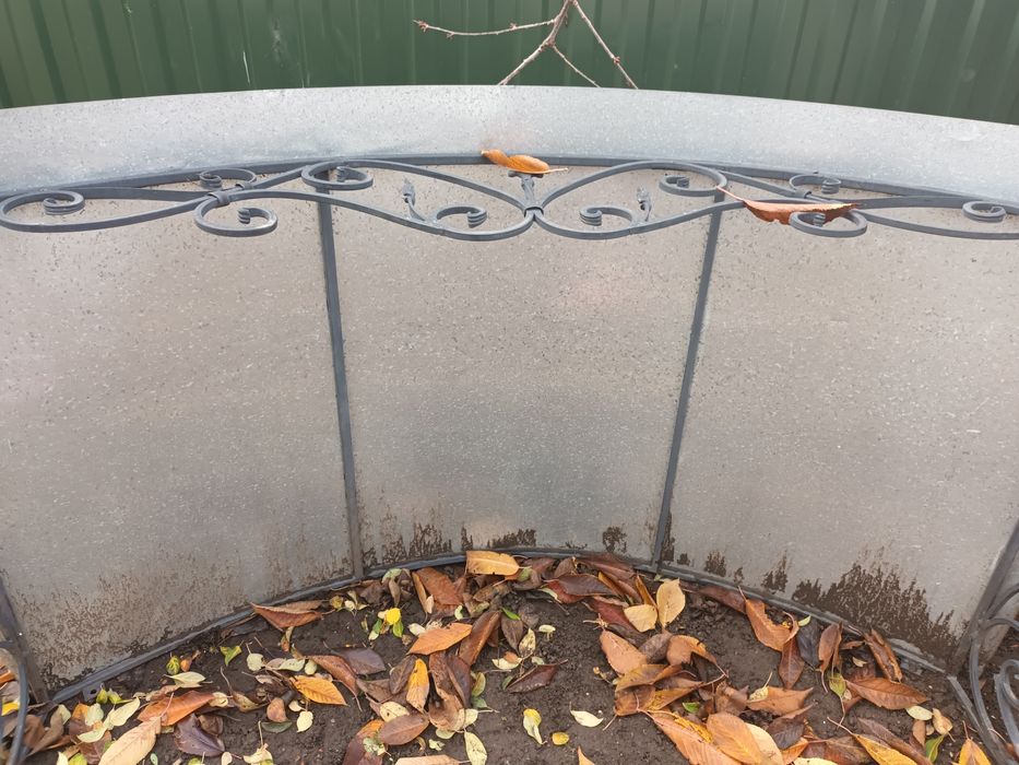 Крильцо б/в, металеве 1,65*90