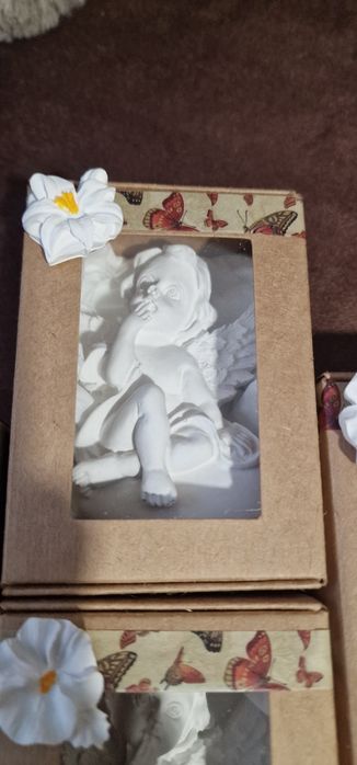 Anjos em pó de mármore aromático