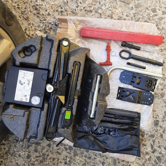 Домкрат ключ Компресор Audi Q8 Audi Q8 -Etron