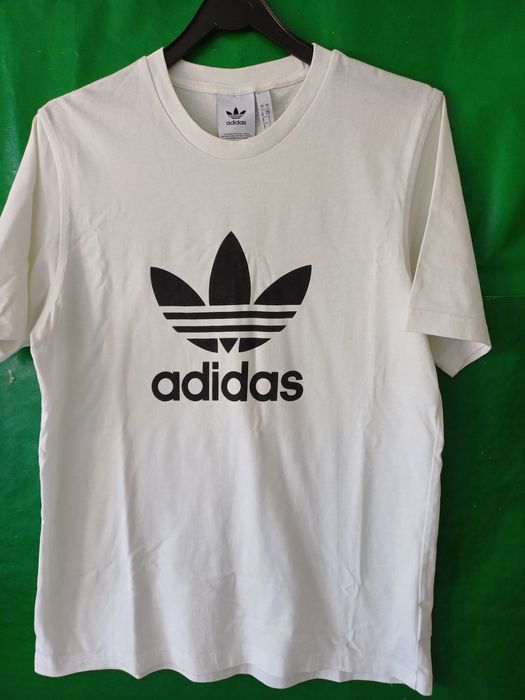 T-shirts Adidas como novas tamanho S.