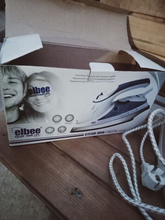 Продам утюг elbee бу