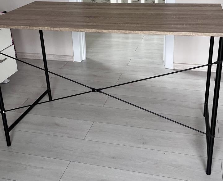Стіл письмовий 120х60 з Jysk