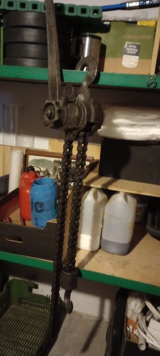 Sprzedam wciągarke łańcuchowa
