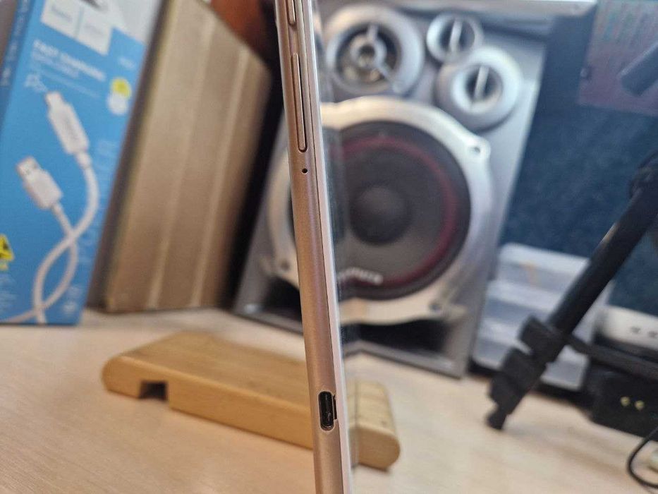 Планшет 10" BlackView Tab 8 + SIM | Android 11 | 4/64 ГБ для розваг