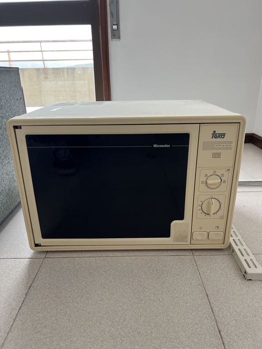 Placa Vitroceramica, Forno e Microondas TEKA