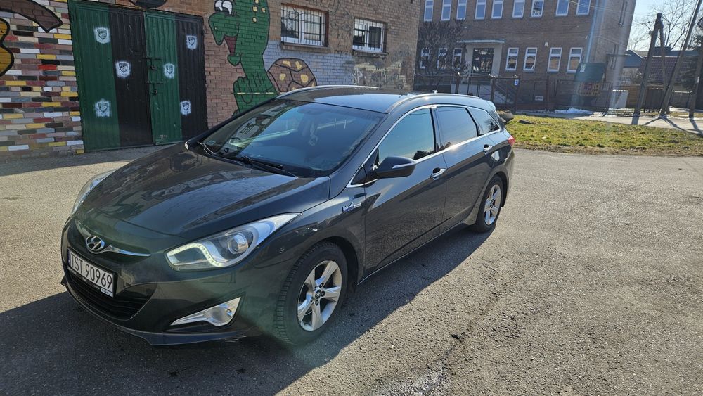 HYUNDAI I40 1.6 GDi 2011r