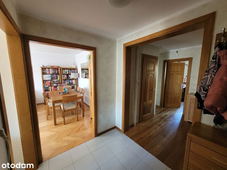 Duże widne mieszkanie. Gotowe do zamieszkania