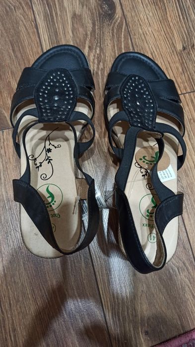 Buty, sandały czarne 40/41