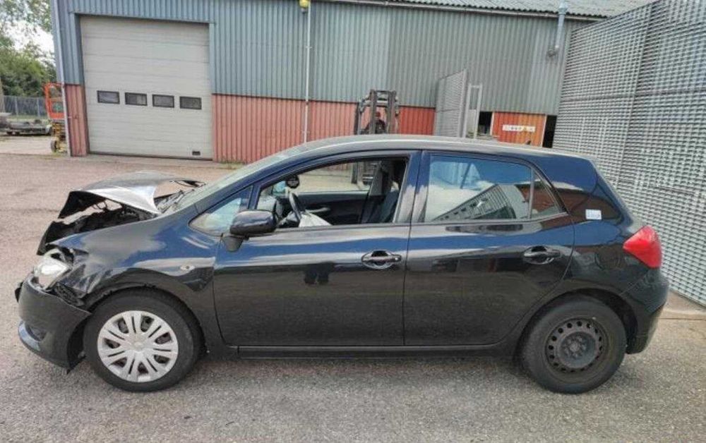 Разборка TOTOTA Auris E15 Corolla E12-E15 02-12 двигатель  кузовное