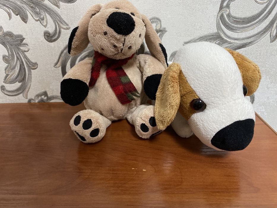 Плюшеві песики