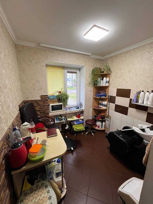 Продам перукарню приміщення під бізнес