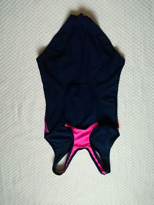 Купальник суцільний S розмір