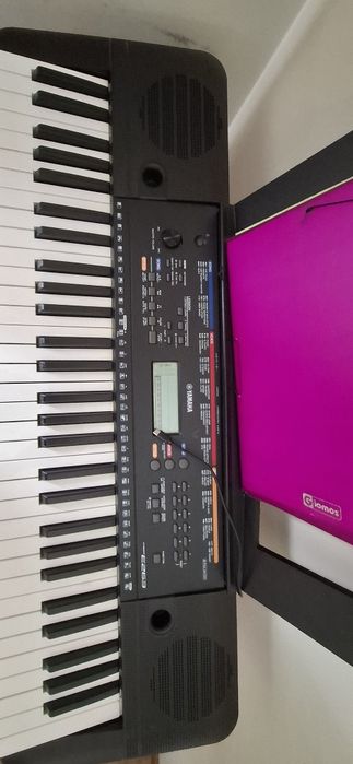 Piano Yamaha PSR.E263