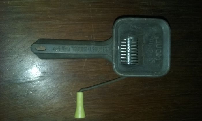 Ralador triturador antigo