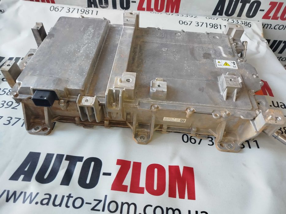 Зарядний пристрій Ford F 150 LK98-10C785-AE, LK98-10B689-YE