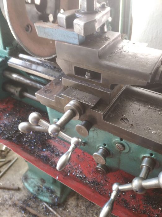 Sprzedam tokarkę do metalu