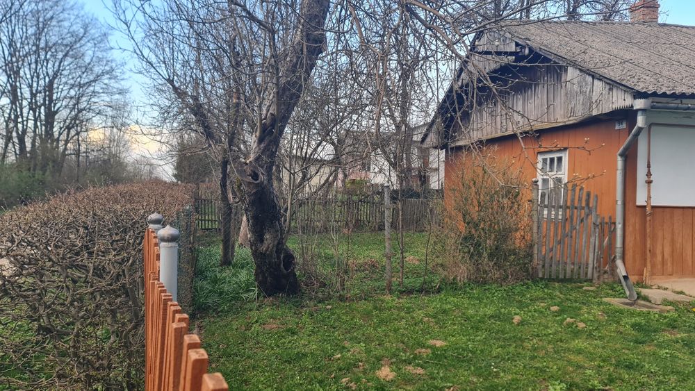 Продаж будинку з ділянкою в с. Гаї Нижні