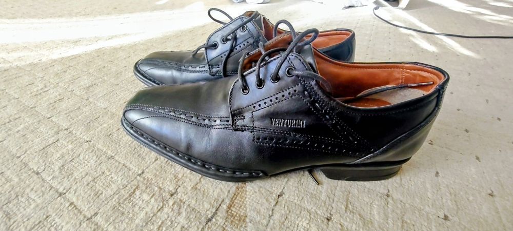 Buty  skórzane venturini