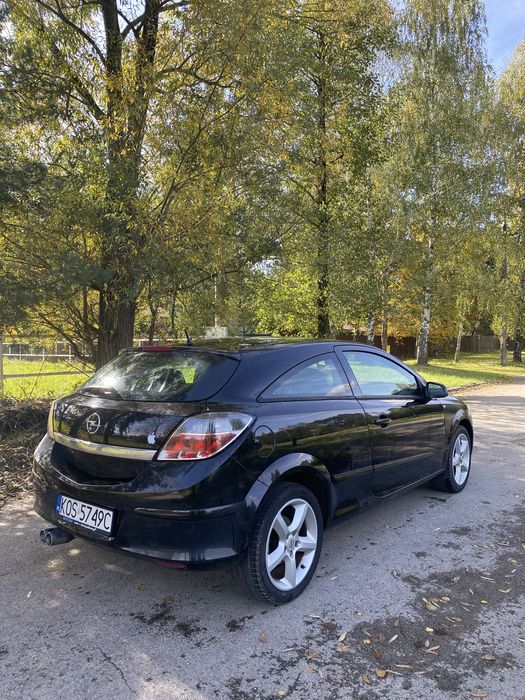 Opel Astra GTC 1.6 benzyna 105 KM klima