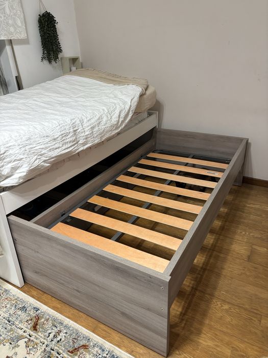 Cama individual com gavetão e gavetas de arrumação - Como nova!