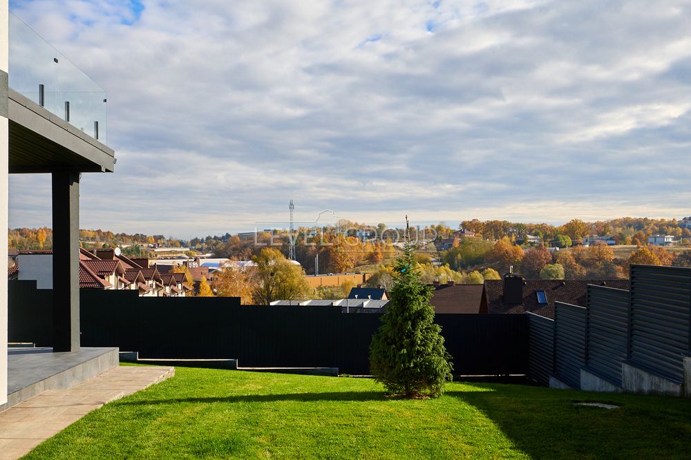 Продається будинок з сучасним ремонтом, 230 м2, Лісники