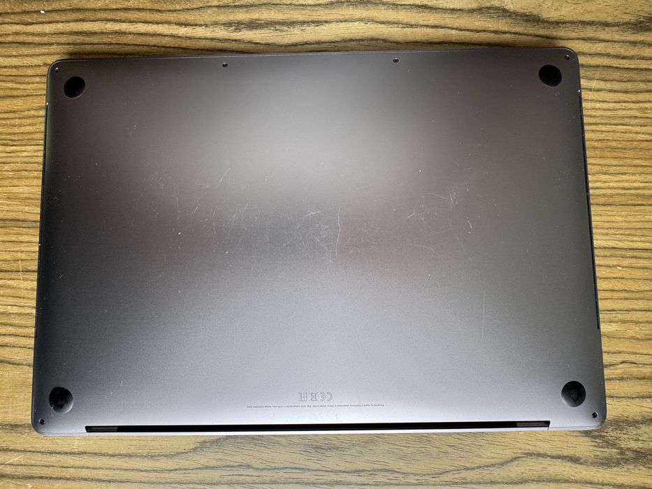 MacBook Pro 15” A1990