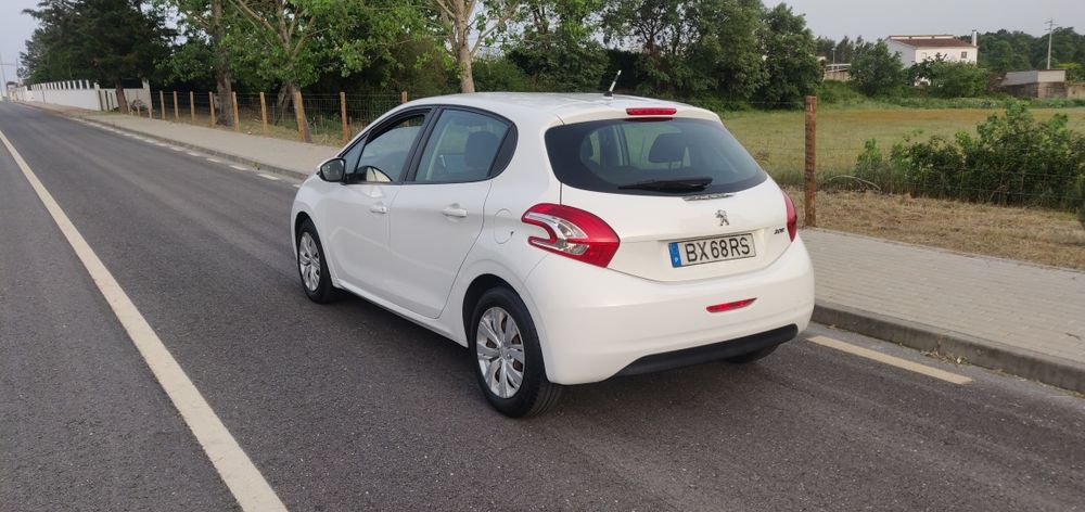 Peugeot 208 1.4HDI