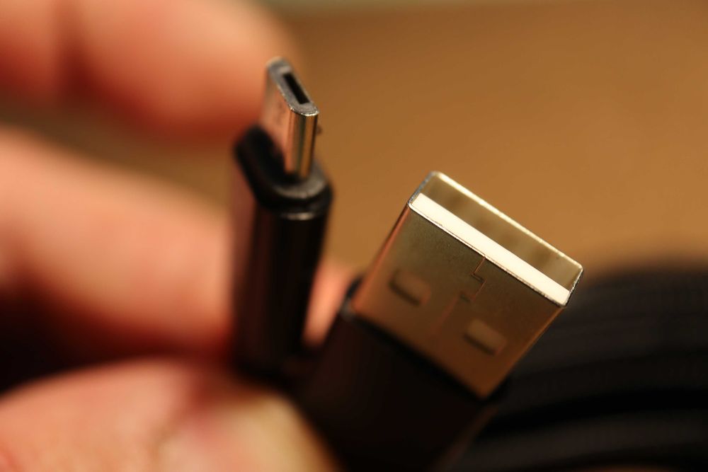 Cabo Micro USB Extra Longo (3 Metros) – Nylon Reforçado – Novo