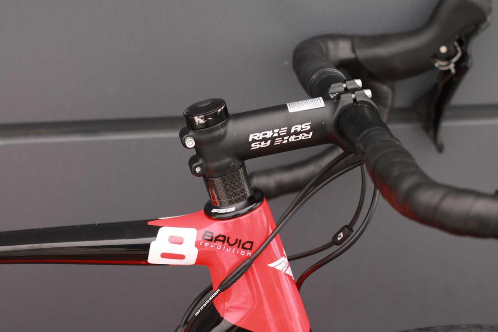 Bottecchia 8avio карбоновий шосейний велосипед Shimano 105